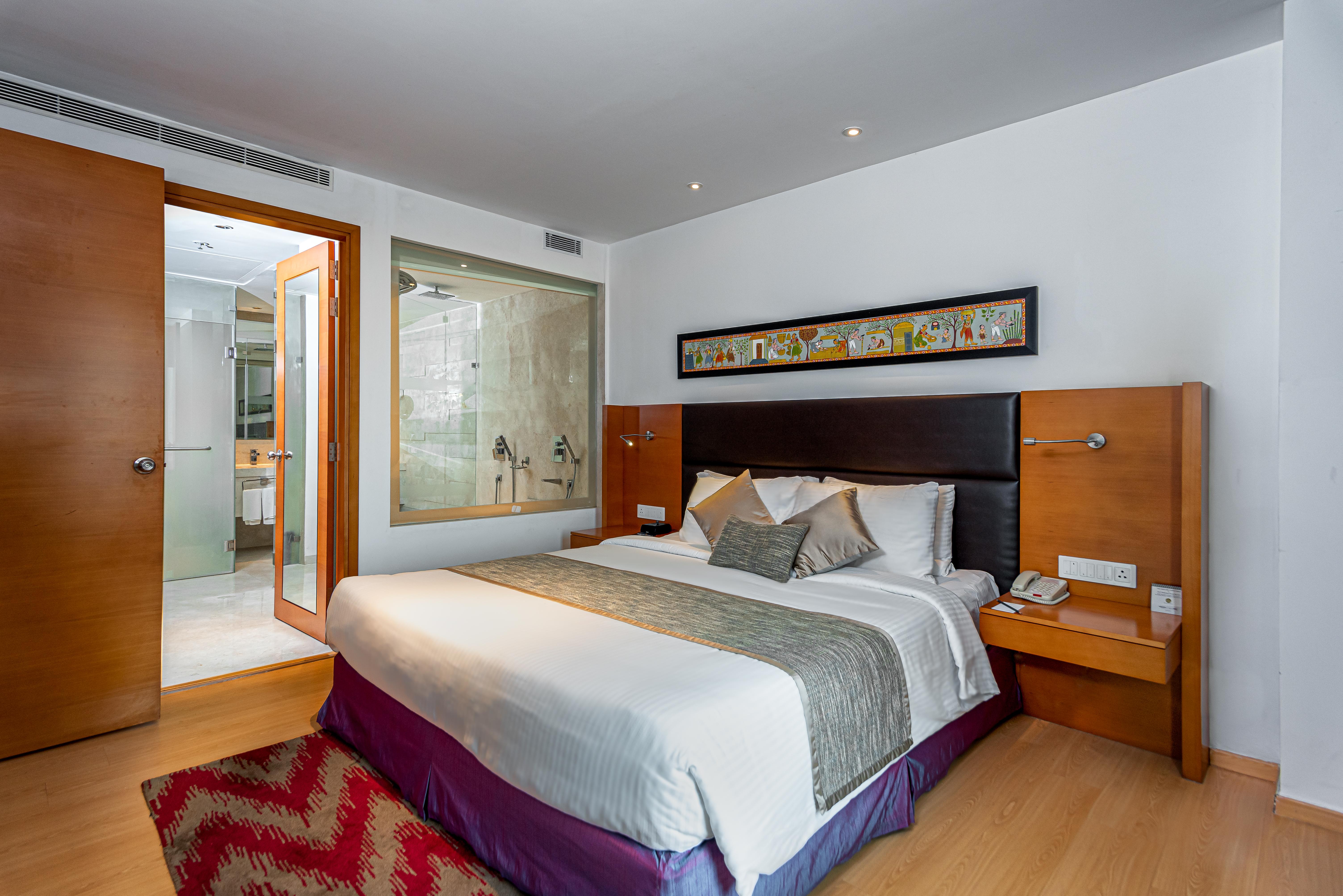 Mercure Hyderabad Kcp Banjara Hills, An Accor Hotel Kültér fotó A bedroom at the Park