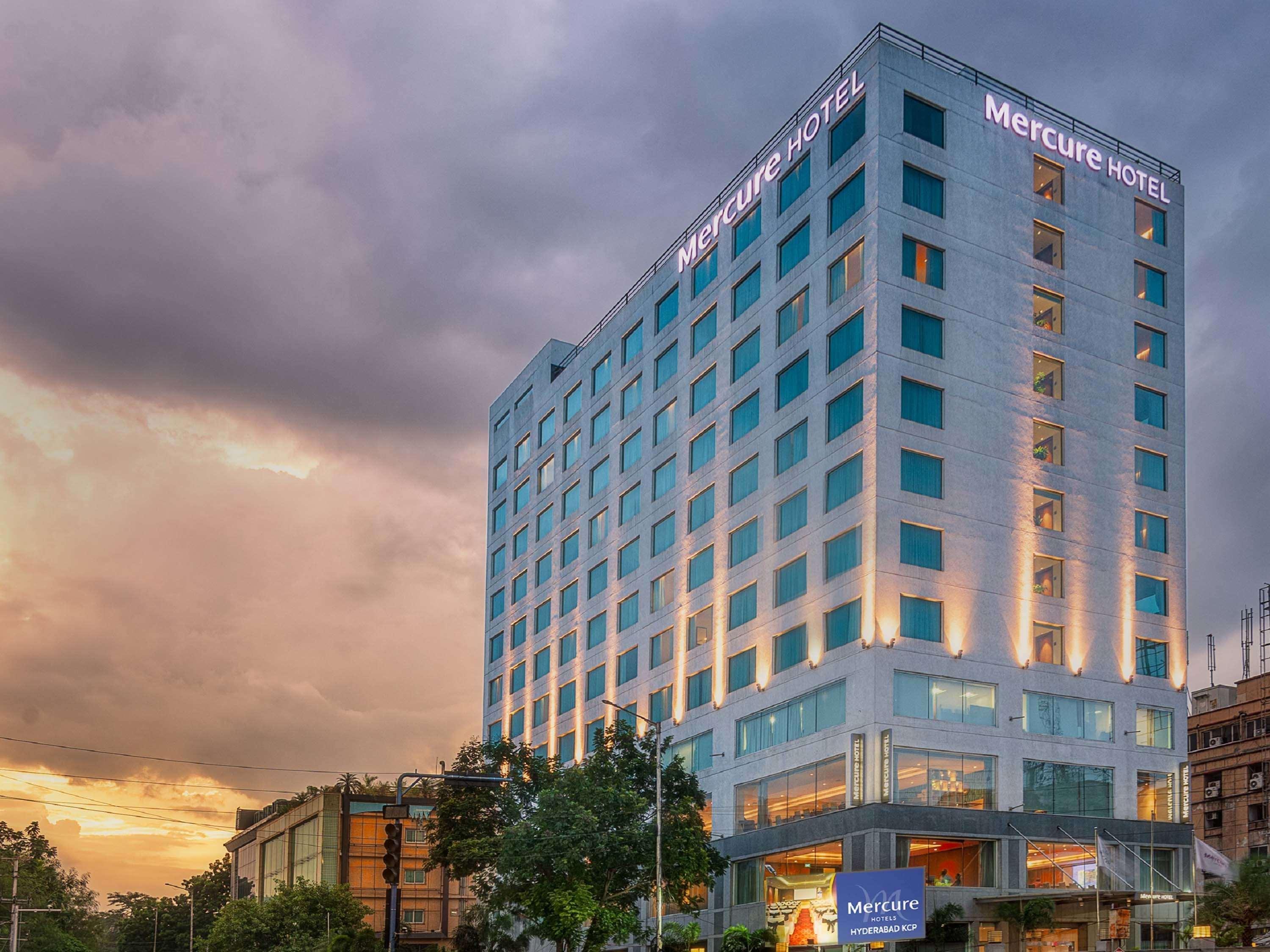 Mercure Hyderabad Kcp Banjara Hills, An Accor Hotel Kültér fotó Mercure Hotel, Hyderabad