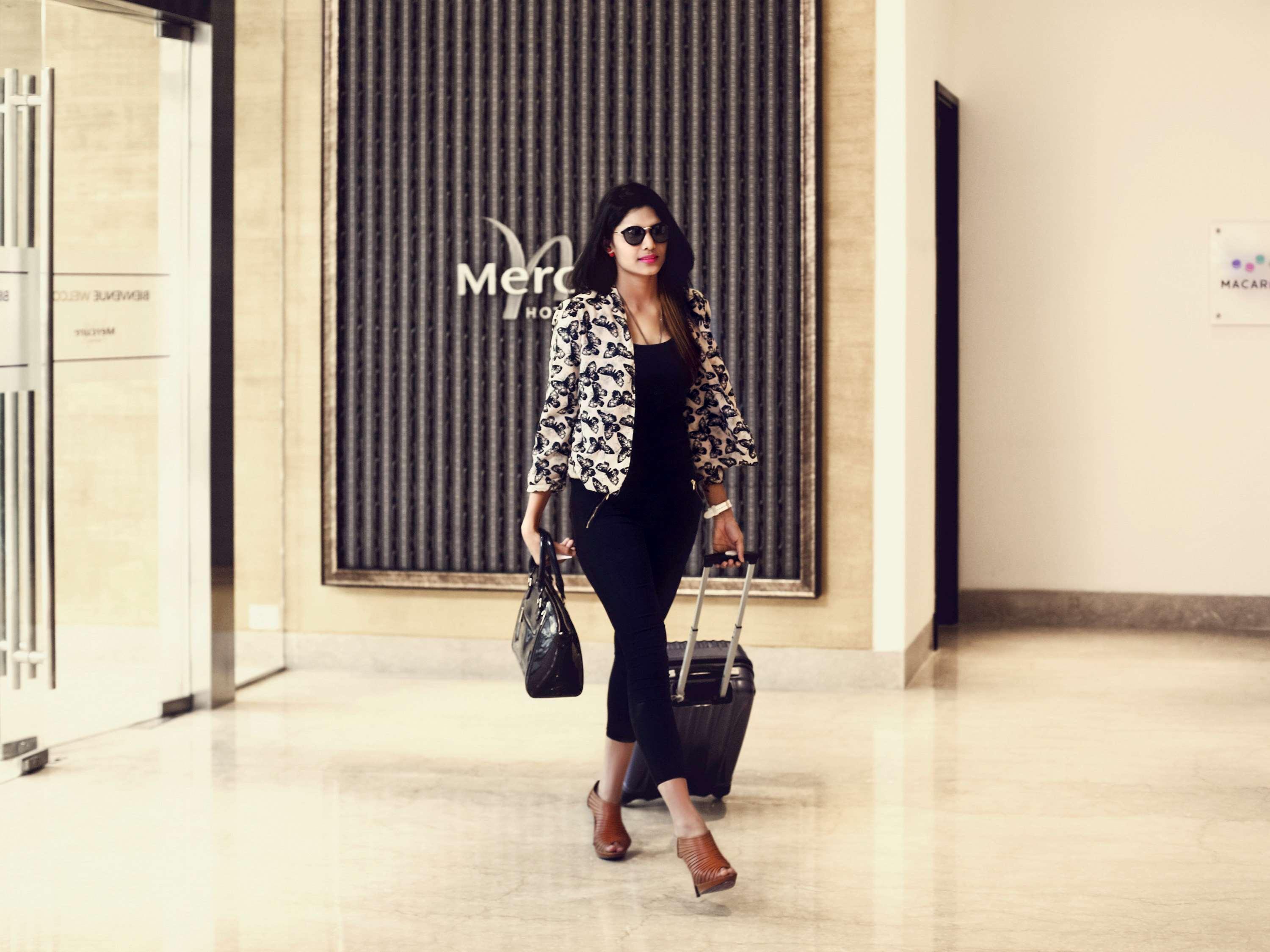 Mercure Hyderabad Kcp Banjara Hills, An Accor Hotel Kültér fotó A guest at the hotel