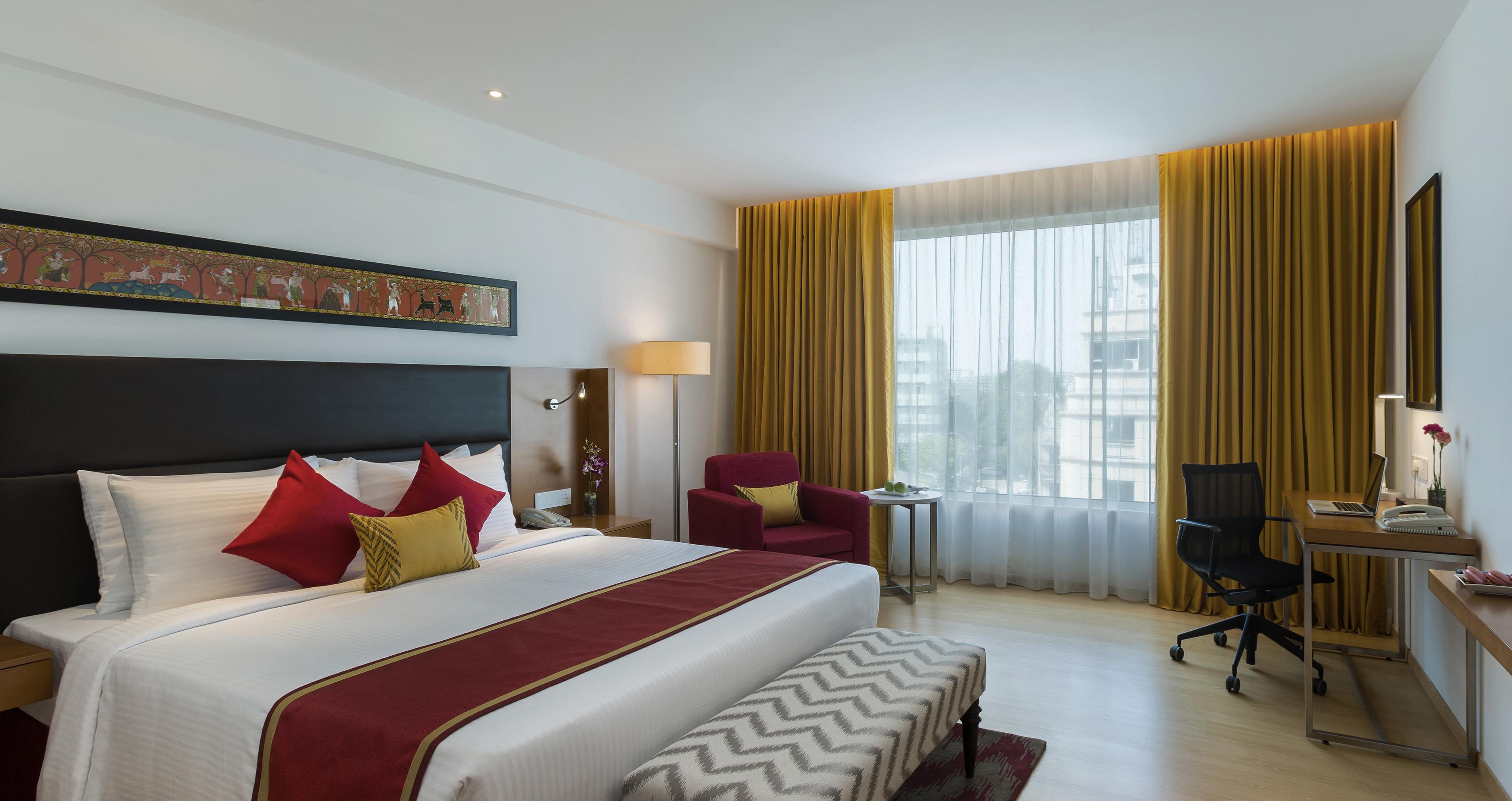 Mercure Hyderabad Kcp Banjara Hills, An Accor Hotel Kültér fotó A room at the hotel