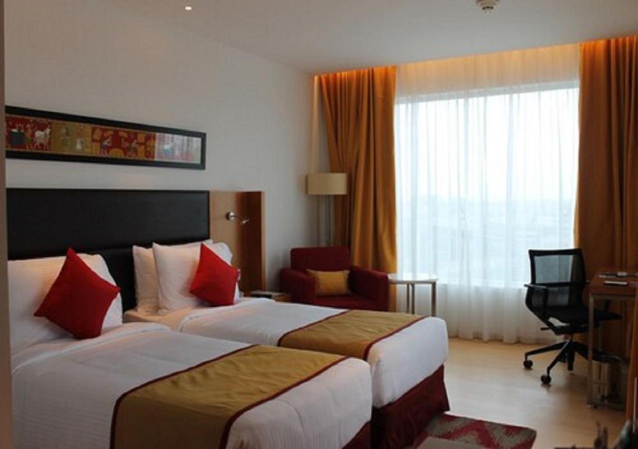 Mercure Hyderabad Kcp Banjara Hills, An Accor Hotel Kültér fotó