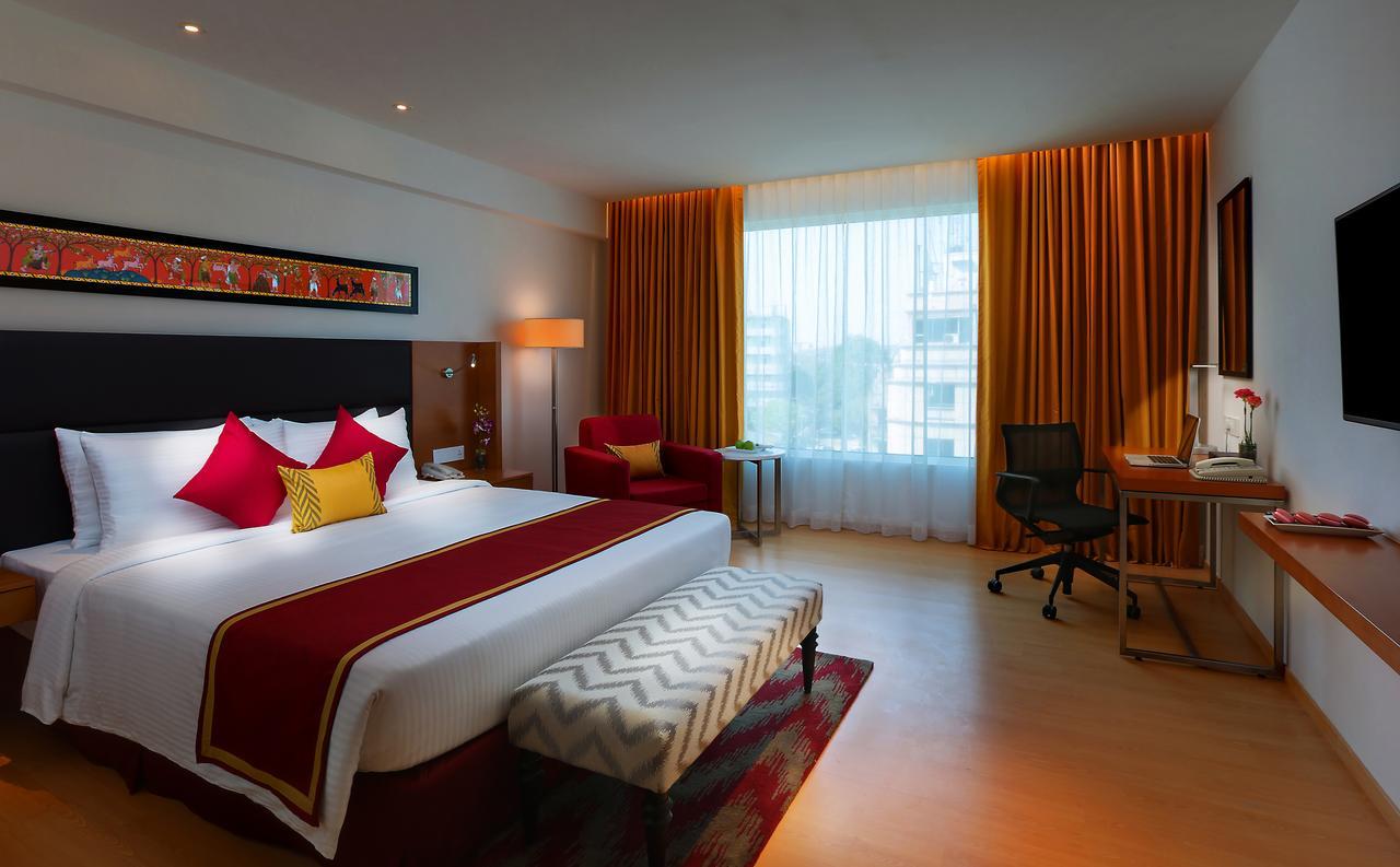 Mercure Hyderabad Kcp Banjara Hills, An Accor Hotel Kültér fotó